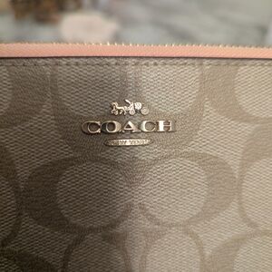 Coach Signature Brown Women's Bag